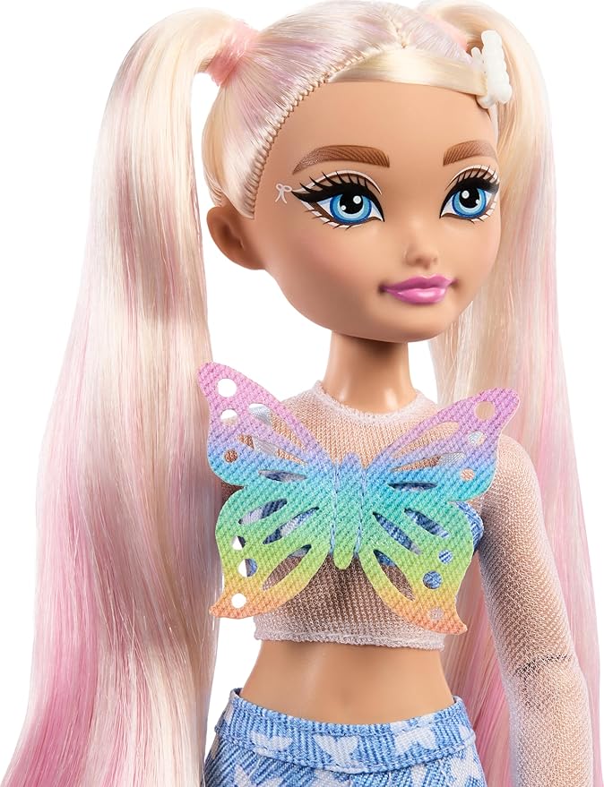 Barbie Dream Besties Doll and Accessories, Barbie "Malibu” Posable Roller Skating Fashion Doll with Blonde Hair, 9 Makeup Themed Pieces