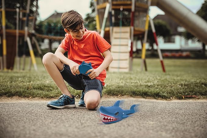 LEXiBOOK - Crazy Shark - Remote Control Shark, Up to 3mph, Automatic Hunt and Dance Modes, programmable, Music Effects, Blue, SHARK01