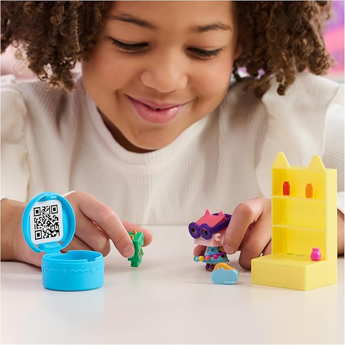 DreamWorks GABBY'S Dollhouse, Celebration Series Baby Box Cat Bobble Figure with Dollhouse Furniture and Accessories, Kids Toys for Girls & Boys Ages 3 and Up