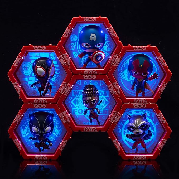 Wow! PODS Avengers Collection - Captain America | Superhero Light-Up Bobble-Head Figure | Official Marvel Collectable Toys & Gifts 4 inches