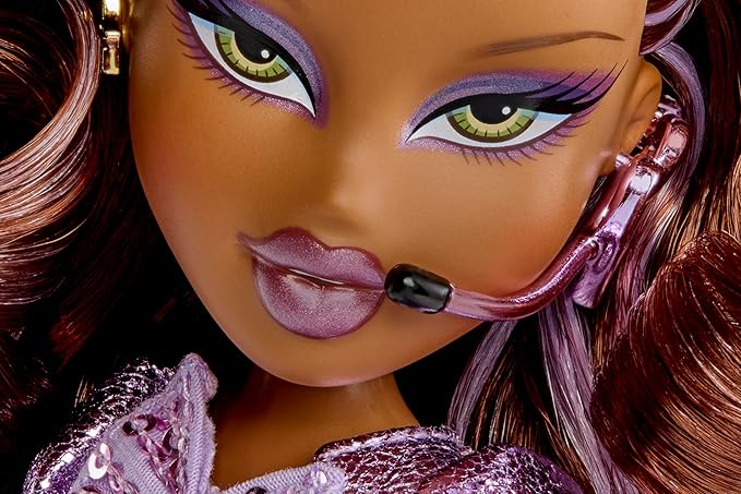 Bratz Pop Starz Sasha Fashion Doll with Accessories and Charm