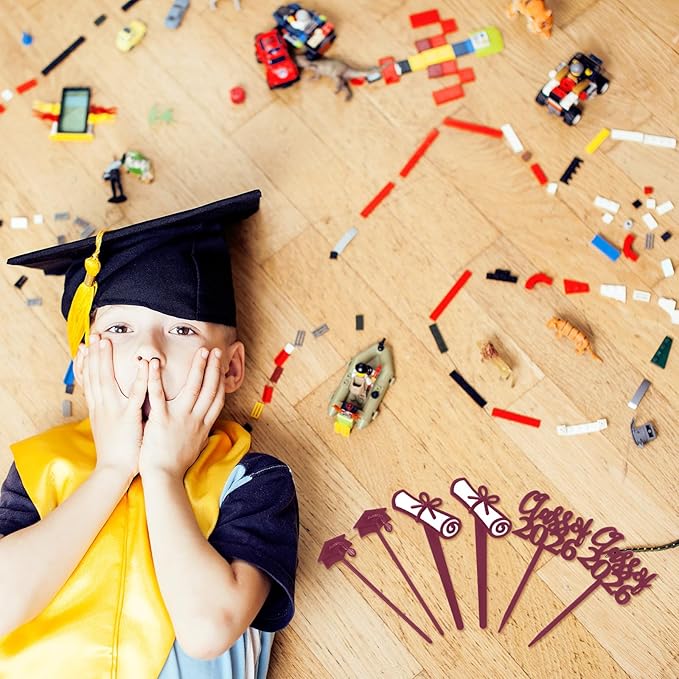 Boao 90 Pieces Class of 2026 Theme Graduation Cake Topper Plastic Cupcake Picks Graduation Cupcake Decorations for Party Supplies and Favors, 3 Styles(Maroon)