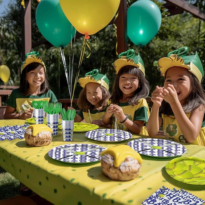 Softball Party Decorations Set - Unique Softball Party Plates, Cups, Napkins, and Cutlery for an Exciting Celebration - Disposable and Stylish Softball Party Supplies for Birthdays and Events