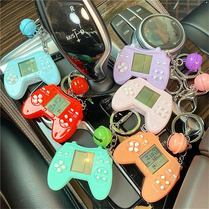 Retro Classic Game Console Pendant Keychain Playable Electronic Miniature Handheld Mini Games Machine with Keychain Ring Gift (O5)