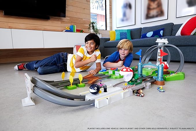Hot Wheels Mario Kart Circuit Track Set & 2 Toy Vehicles, Racing Playset Includes Booster, Plus Mario & Yoshi Karts (Amazon Exclusive)
