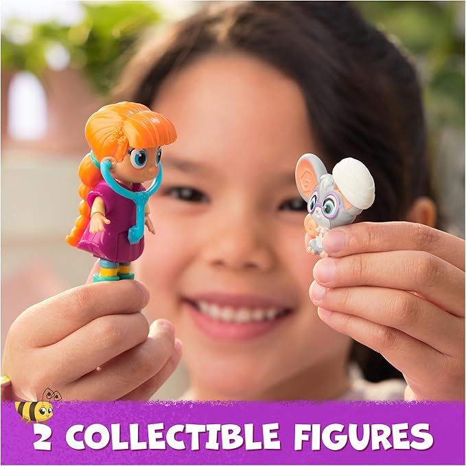 Vida The Vet, Vet Clinic, Treehouse Playset with Action Figures, Dollhouse Furniture & Accessories, Kids Toys for Girls & Boys Ages 3 and up