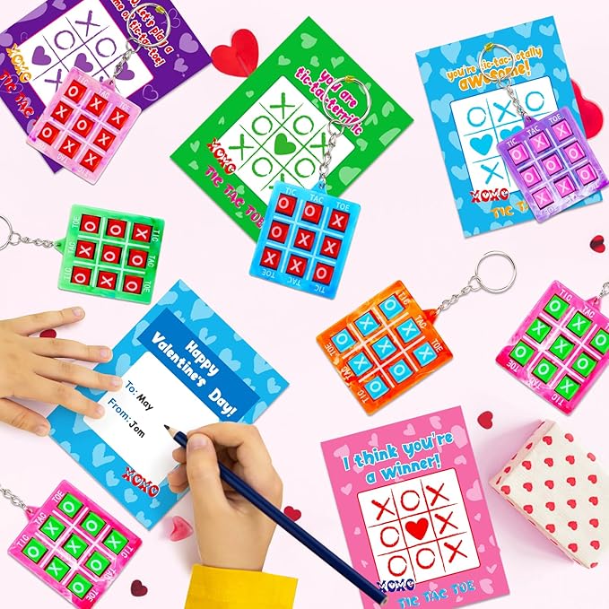 26PCS Tic Tac Toe Game Keychains Valentines Day Gifts for Kids School Classroom Valentine Exchange Cards for Toddlers Boys Girls Class Valentine’s Day Gift Party Favors Treat Goodie Bag Stuffers Bulk