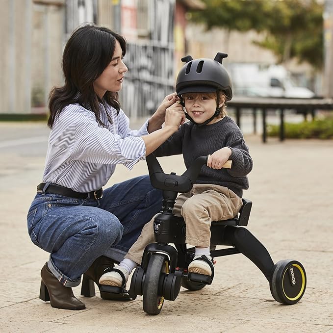 Doona Liki Trike S3, Royal Blue - 5-in-1 Compact, Foldable Tricycle - Suitable for Toddlers 10 to 36 Months