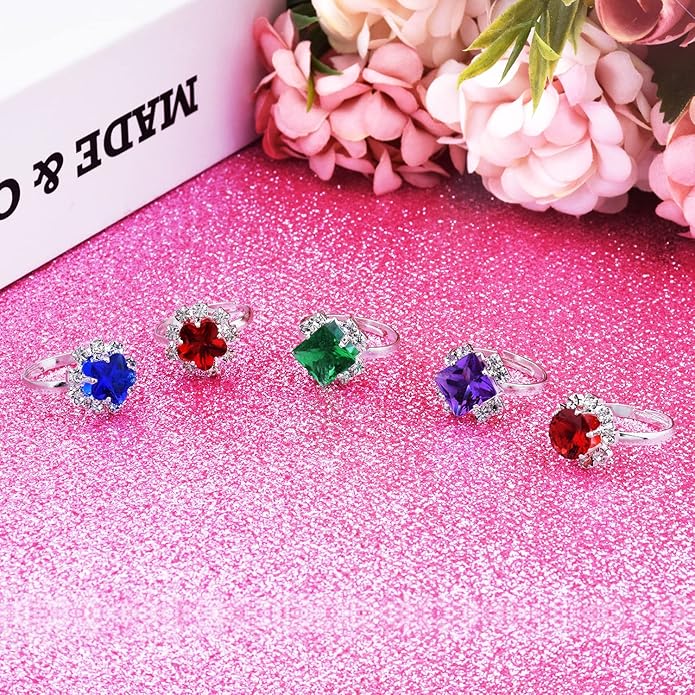 36pcs Little Girl Adjustable Rhinestone Gem Rings Set with Heart Shape Display Case, Jewelry Rings for Kids Pretend Play and Dress Up