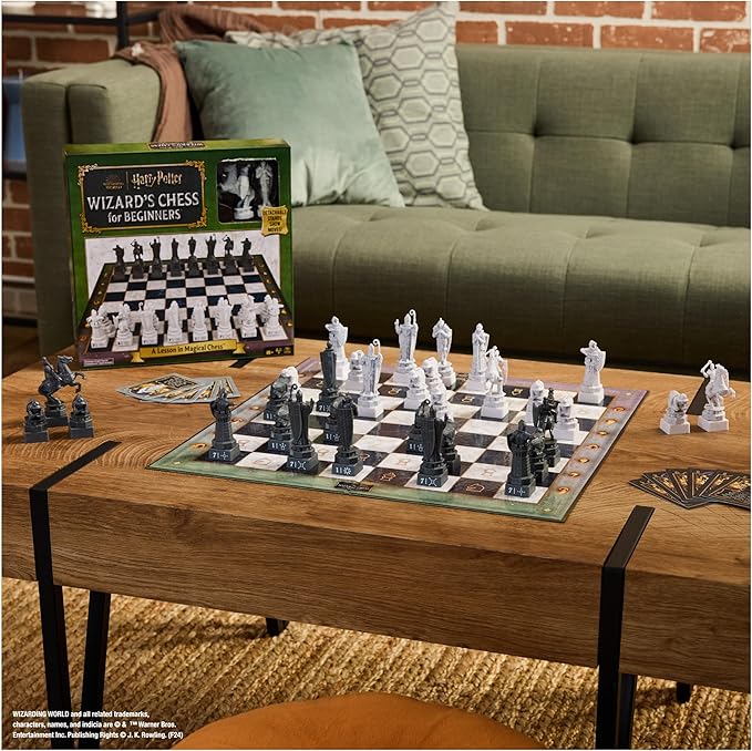 Spin Master Games, Wizarding World of Harry Potter Chess Teacher, Beginner Chess Set, Learn to Play Game for Beginners, Strategy Game for Muggles, for Kids & Family, 2 Players, for Ages 8 & Up