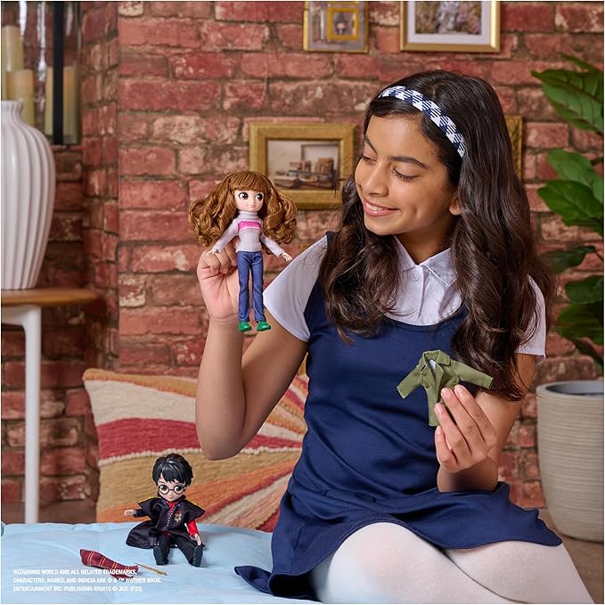 Wizarding World Harry Potter, 8-inch Harry Potter & Hermione Granger Dolls & Accessories Gift Set, over 20 Pieces, Kids Toys for Ages 6 and up